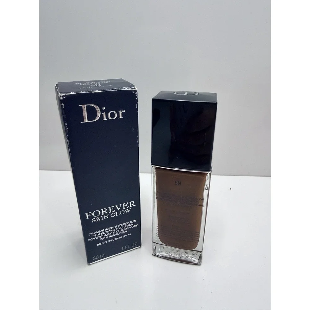 Dior Forever‎ Skin Glow 24h Wear Radiant Foundation - 8N